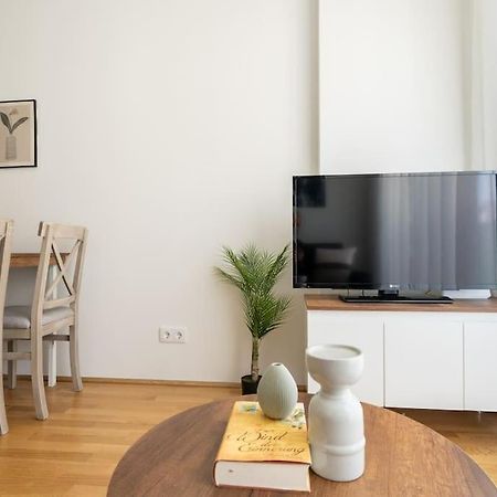 Trendy 1Br, Direct City Access By Hm Відень Екстер'єр фото